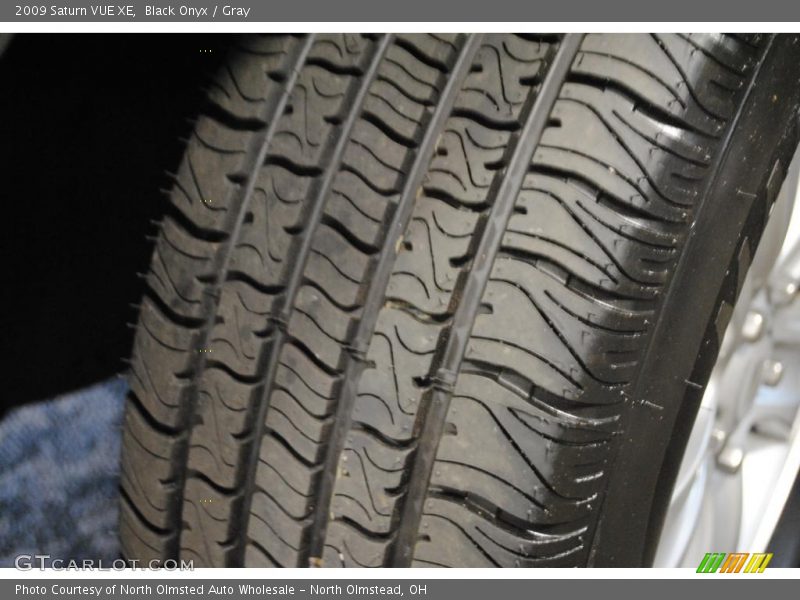 Black Onyx / Gray 2009 Saturn VUE XE