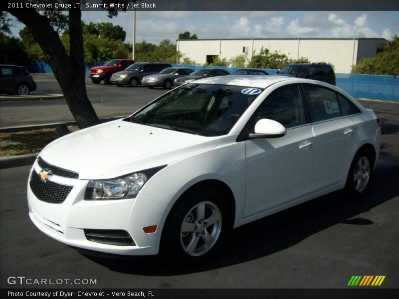 Summit White / Jet Black 2011 Chevrolet Cruze LT