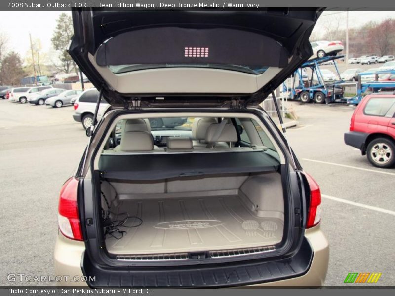  2008 Outback 3.0R L.L.Bean Edition Wagon Trunk