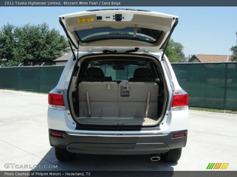 Blizzard White Pearl / Sand Beige 2011 Toyota Highlander Limited