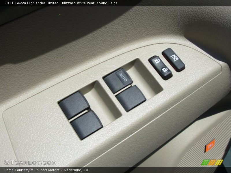 Blizzard White Pearl / Sand Beige 2011 Toyota Highlander Limited