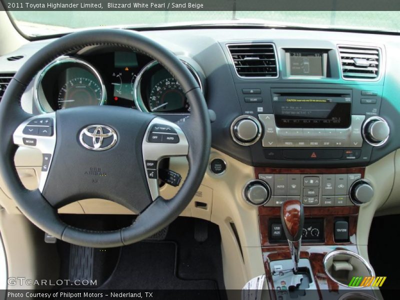 Blizzard White Pearl / Sand Beige 2011 Toyota Highlander Limited