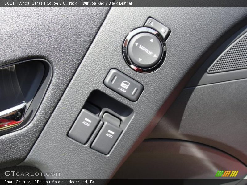 Controls of 2011 Genesis Coupe 3.8 Track