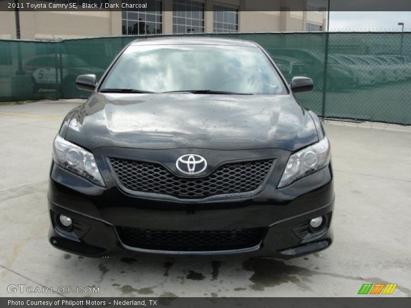 Black / Dark Charcoal 2011 Toyota Camry SE
