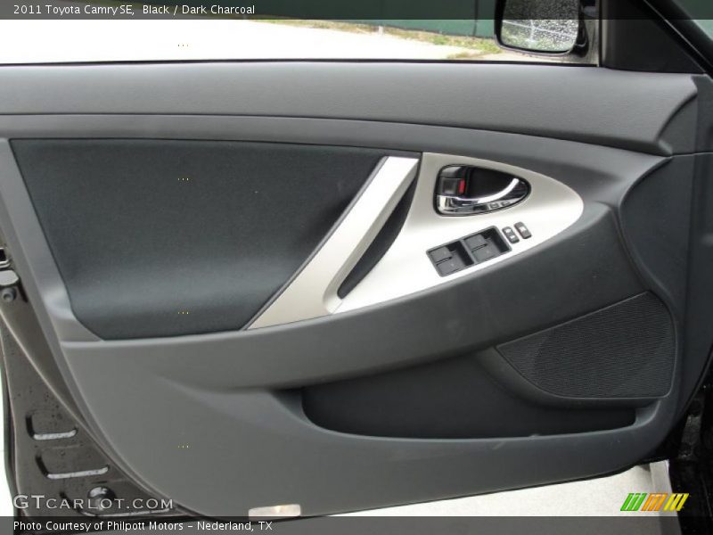 Black / Dark Charcoal 2011 Toyota Camry SE