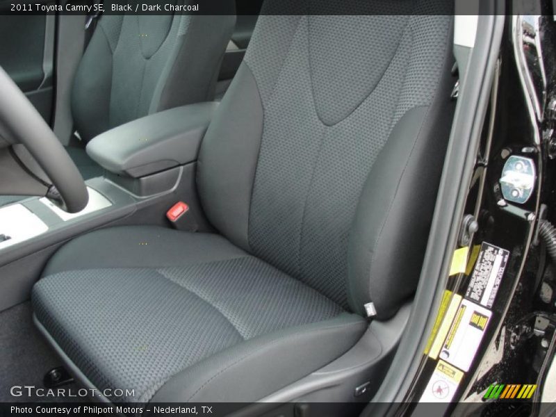 Black / Dark Charcoal 2011 Toyota Camry SE