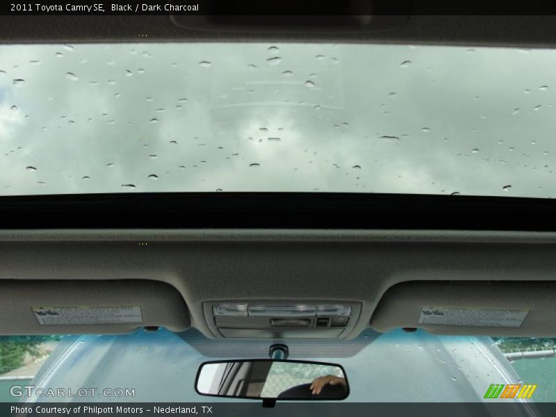 Black / Dark Charcoal 2011 Toyota Camry SE
