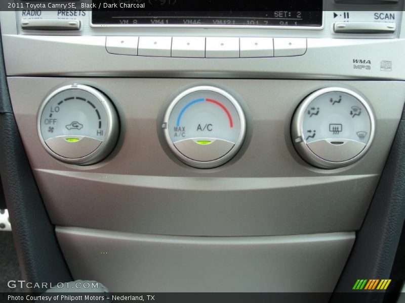 Black / Dark Charcoal 2011 Toyota Camry SE