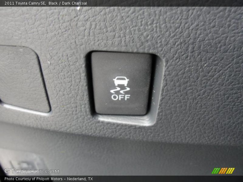 Black / Dark Charcoal 2011 Toyota Camry SE