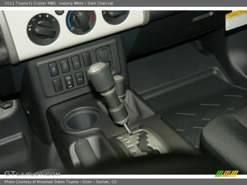Iceberg White / Dark Charcoal 2011 Toyota FJ Cruiser 4WD