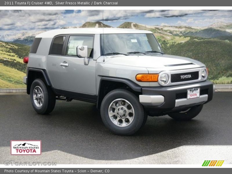 Silver Fresco Metallic / Dark Charcoal 2011 Toyota FJ Cruiser 4WD