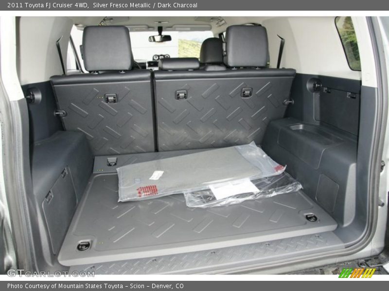  2011 FJ Cruiser 4WD Trunk