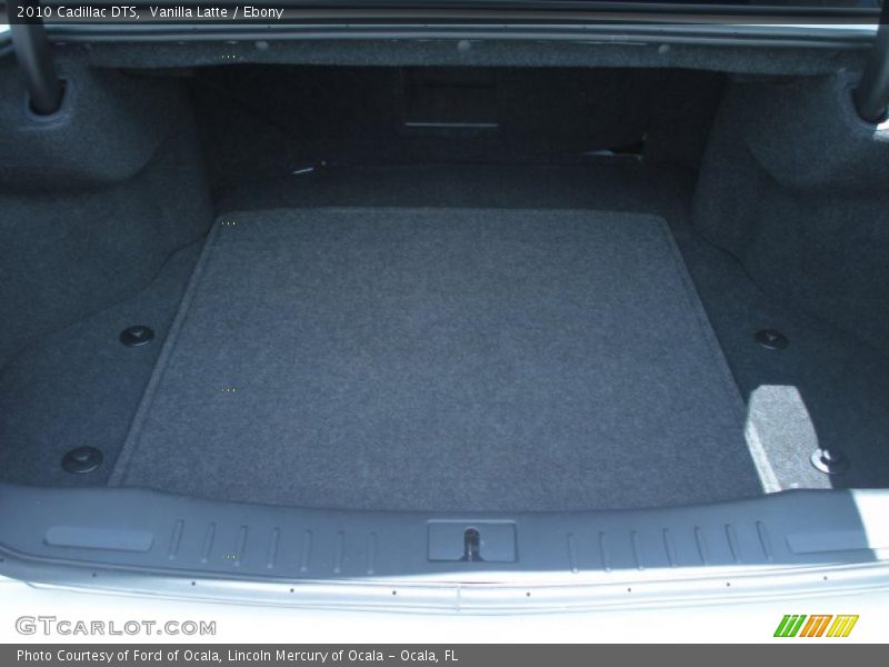 Vanilla Latte / Ebony 2010 Cadillac DTS