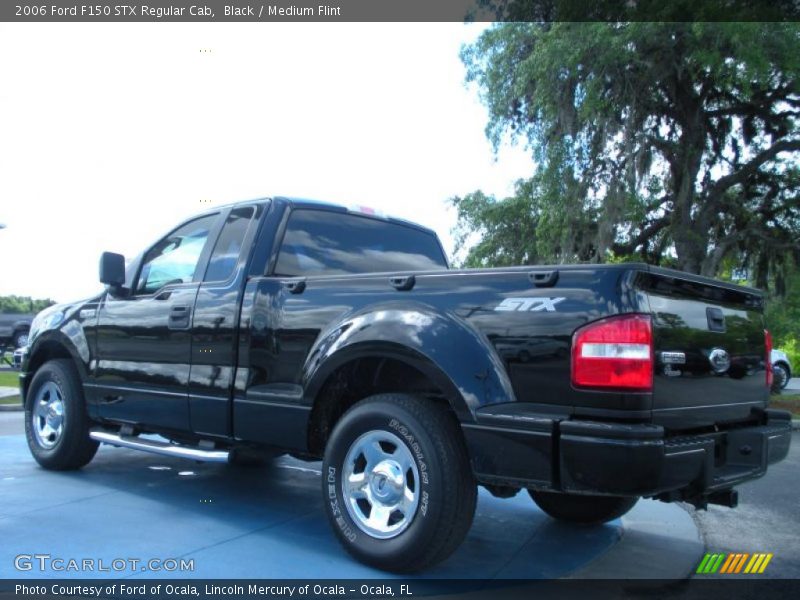 Black / Medium Flint 2006 Ford F150 STX Regular Cab