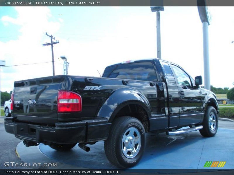 Black / Medium Flint 2006 Ford F150 STX Regular Cab