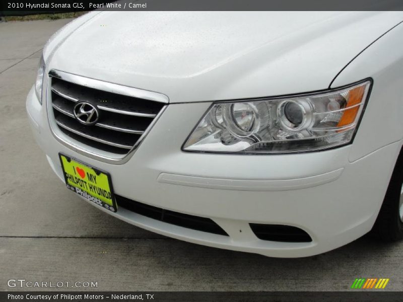 Pearl White / Camel 2010 Hyundai Sonata GLS