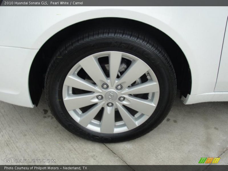 Pearl White / Camel 2010 Hyundai Sonata GLS