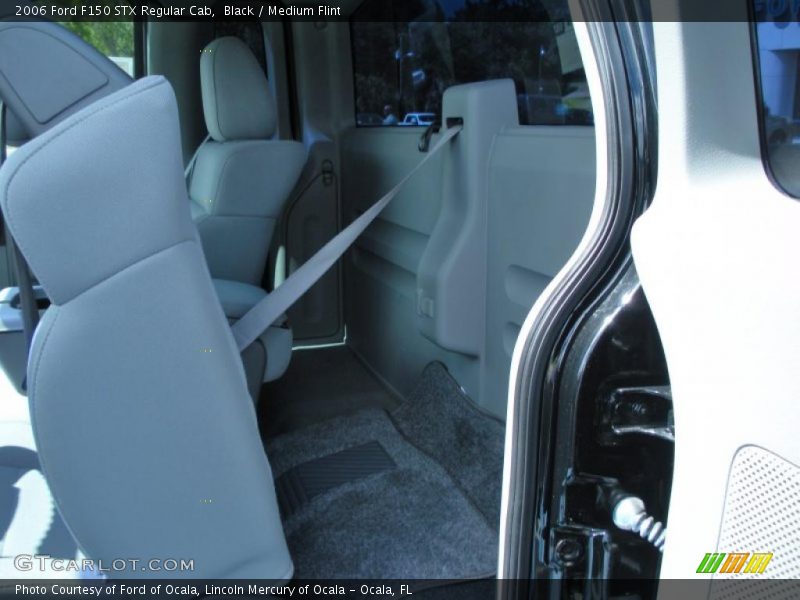 Black / Medium Flint 2006 Ford F150 STX Regular Cab
