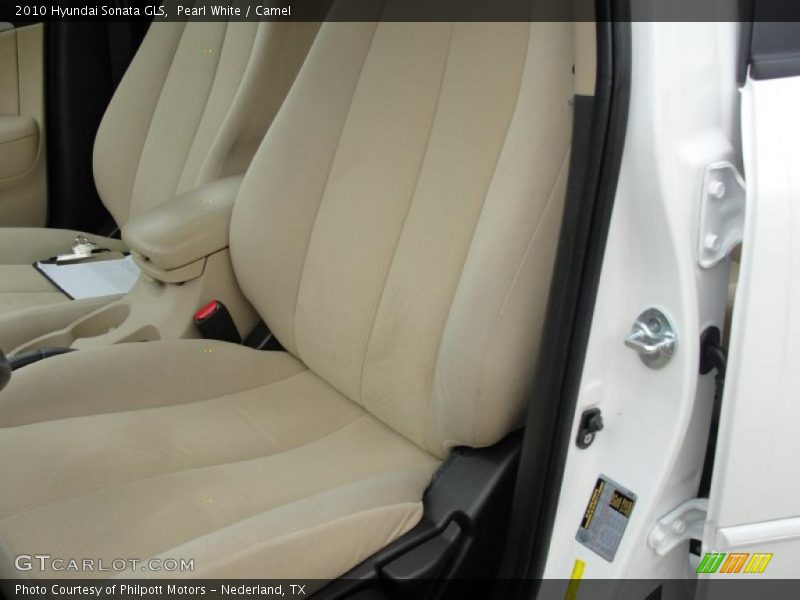 Pearl White / Camel 2010 Hyundai Sonata GLS