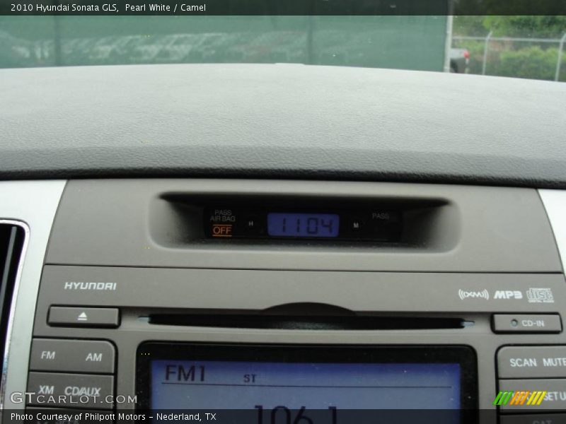 Pearl White / Camel 2010 Hyundai Sonata GLS