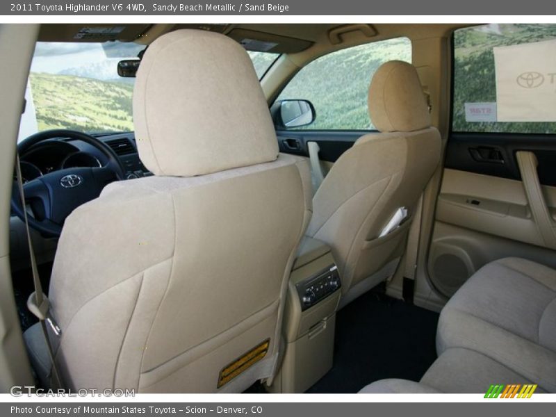 Sandy Beach Metallic / Sand Beige 2011 Toyota Highlander V6 4WD