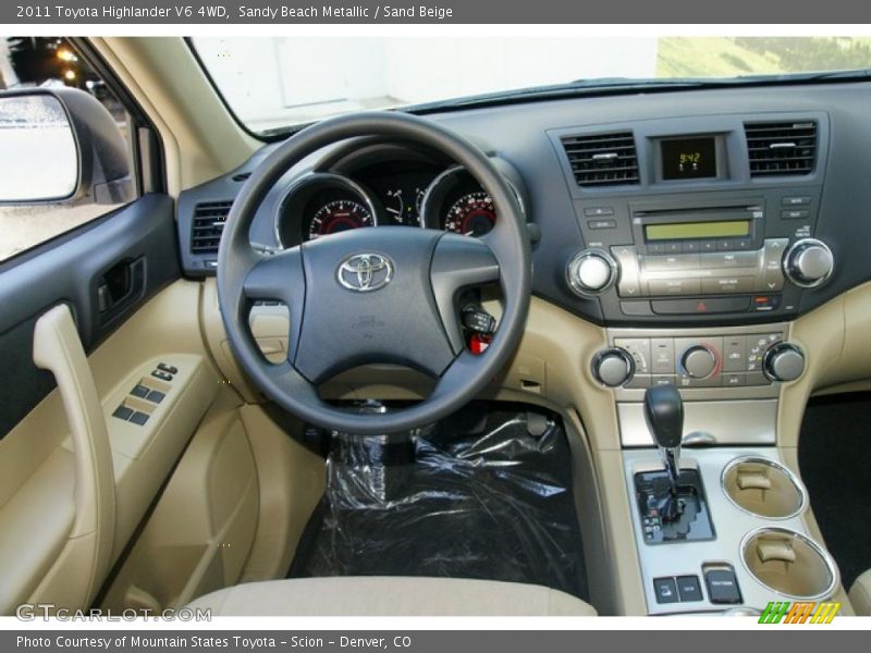 Sandy Beach Metallic / Sand Beige 2011 Toyota Highlander V6 4WD