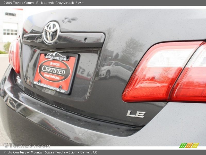 Magnetic Gray Metallic / Ash 2009 Toyota Camry LE