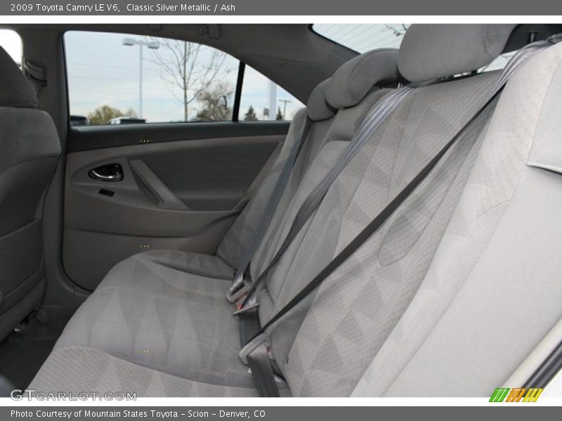 Classic Silver Metallic / Ash 2009 Toyota Camry LE V6
