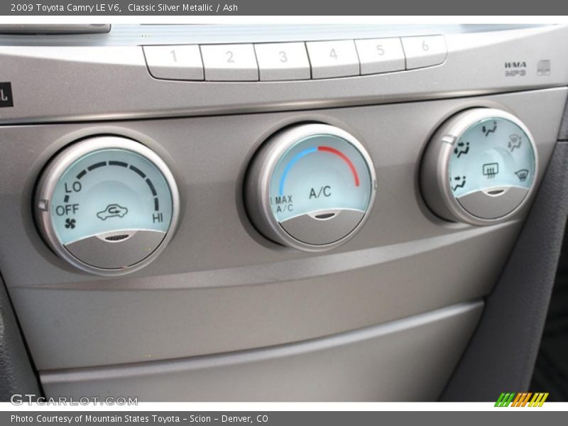 Classic Silver Metallic / Ash 2009 Toyota Camry LE V6