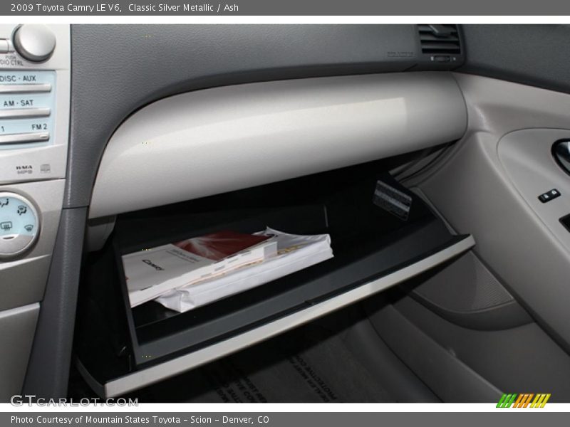 Classic Silver Metallic / Ash 2009 Toyota Camry LE V6