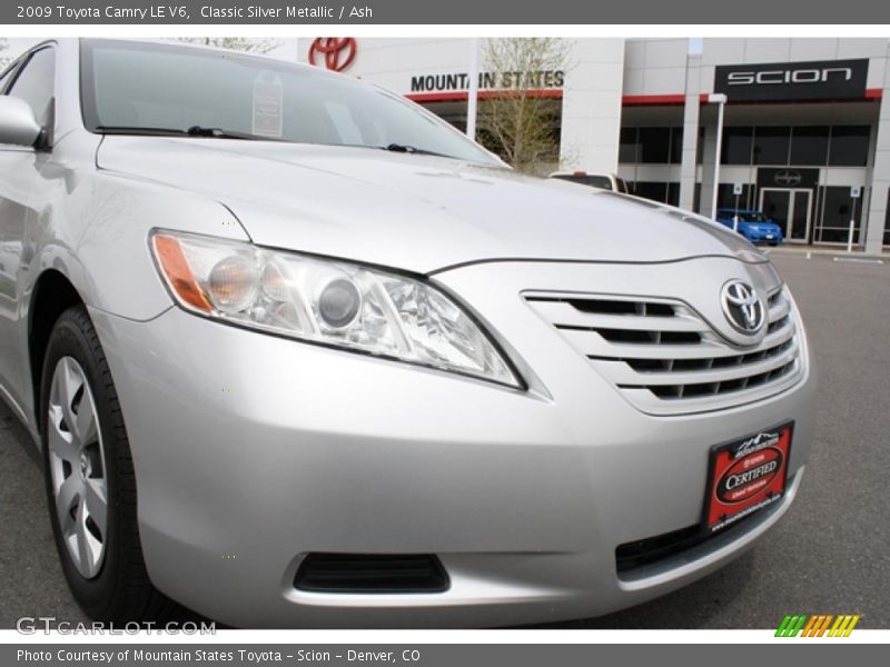 Classic Silver Metallic / Ash 2009 Toyota Camry LE V6