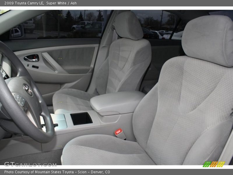 Super White / Ash 2009 Toyota Camry LE