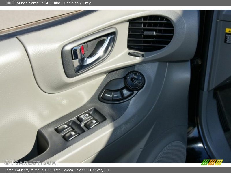 Black Obsidian / Gray 2003 Hyundai Santa Fe GLS