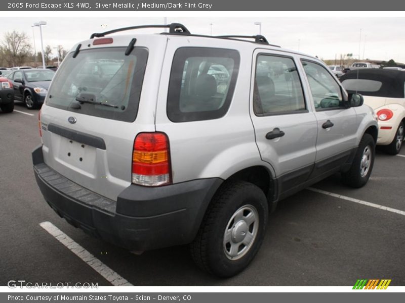 Silver Metallic / Medium/Dark Flint Grey 2005 Ford Escape XLS 4WD