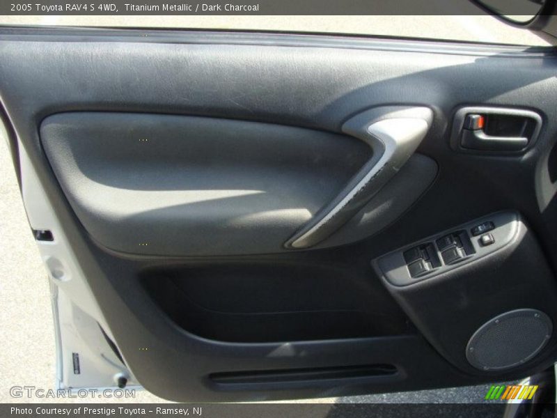Titanium Metallic / Dark Charcoal 2005 Toyota RAV4 S 4WD