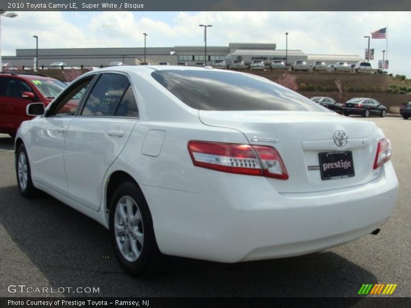 Super White / Bisque 2010 Toyota Camry LE