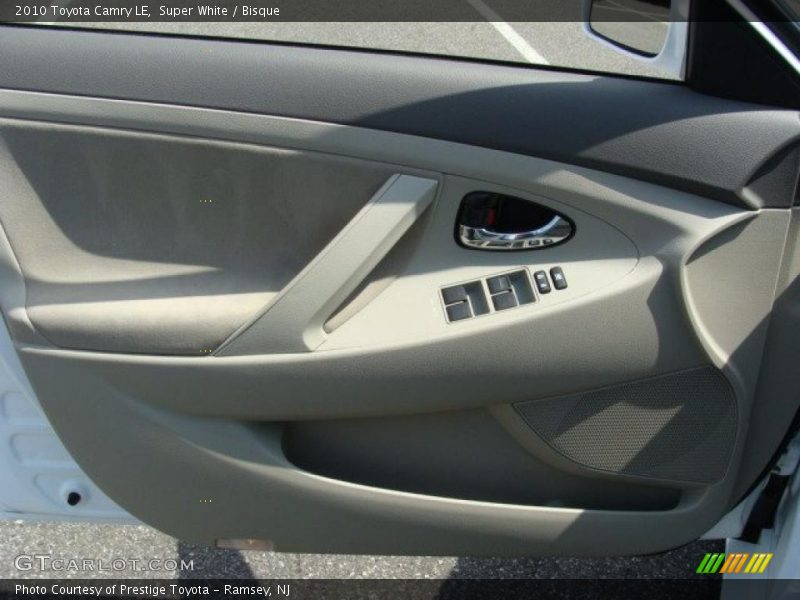 Super White / Bisque 2010 Toyota Camry LE