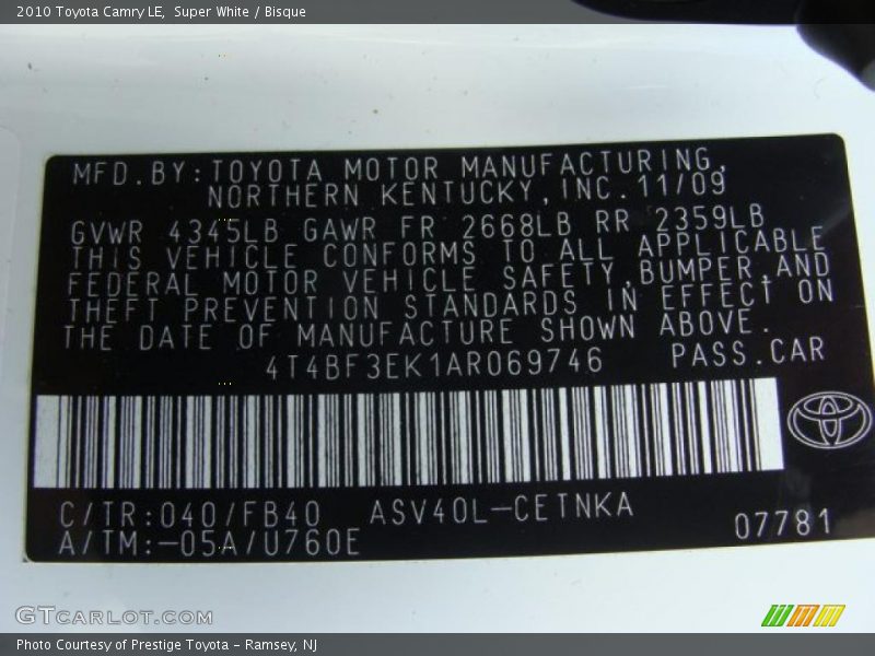 Super White / Bisque 2010 Toyota Camry LE