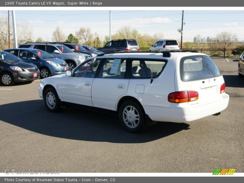 Super White / Beige 1996 Toyota Camry LE V6 Wagon