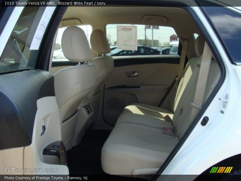 Blizzard White Pearl / Ivory 2010 Toyota Venza V6 AWD