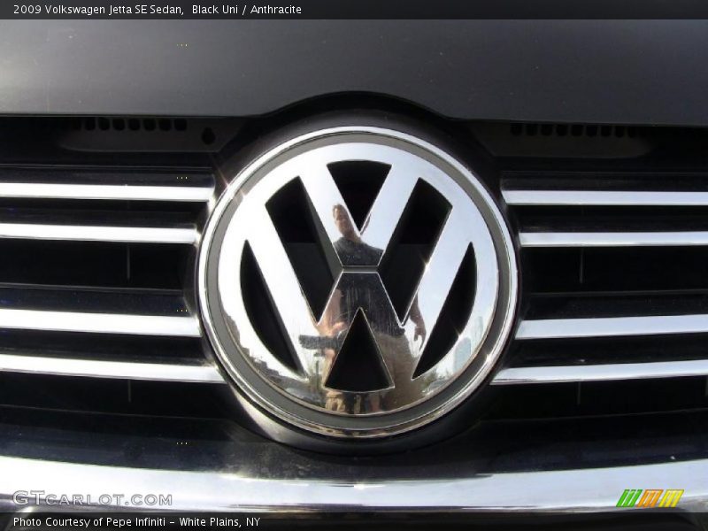 Black Uni / Anthracite 2009 Volkswagen Jetta SE Sedan