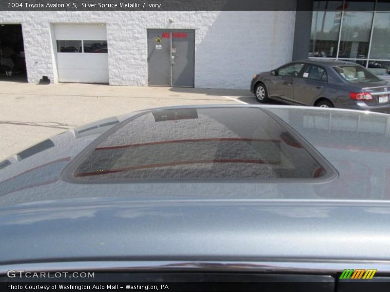 Silver Spruce Metallic / Ivory 2004 Toyota Avalon XLS
