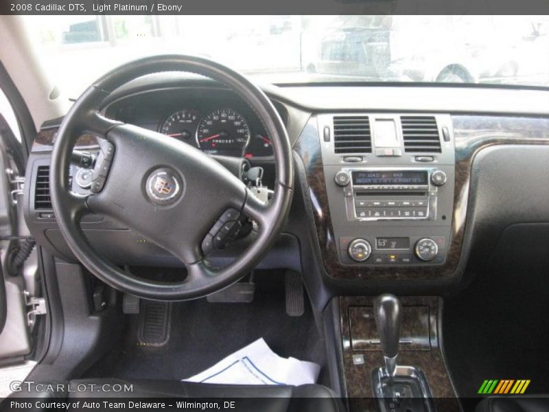 Light Platinum / Ebony 2008 Cadillac DTS