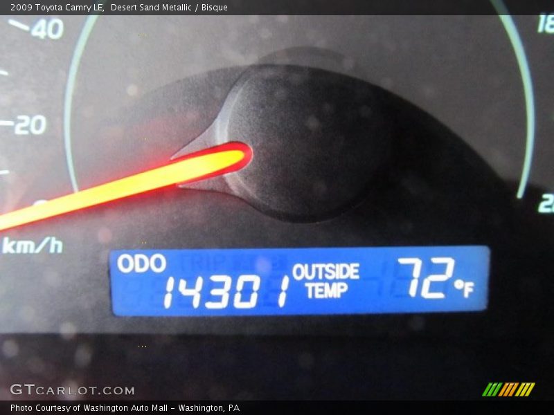 Desert Sand Metallic / Bisque 2009 Toyota Camry LE