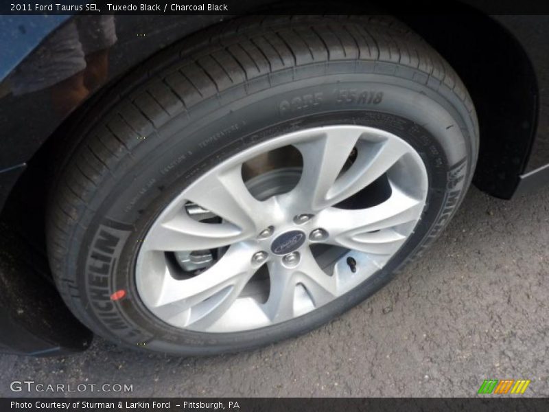 Tuxedo Black / Charcoal Black 2011 Ford Taurus SEL