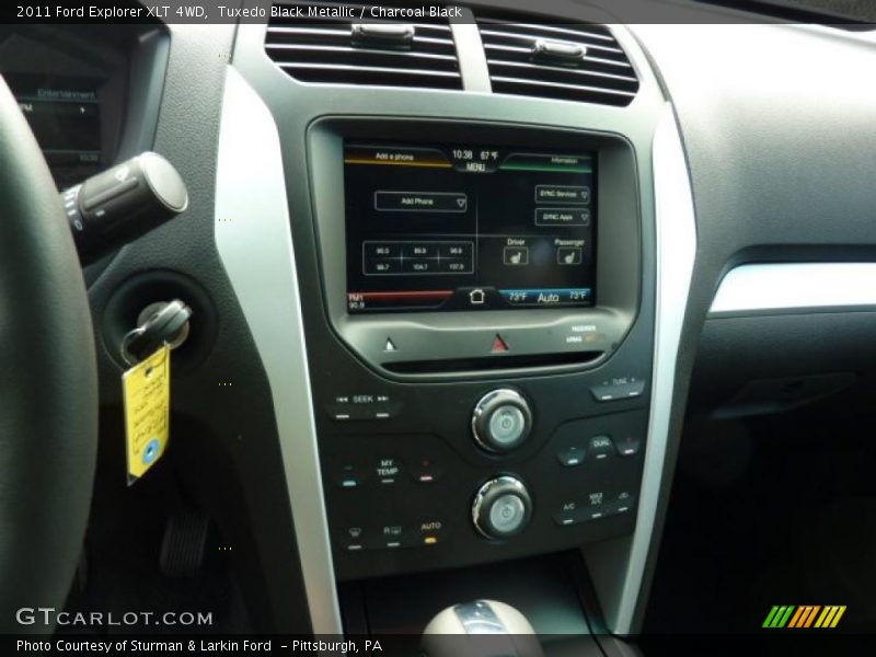Controls of 2011 Explorer XLT 4WD
