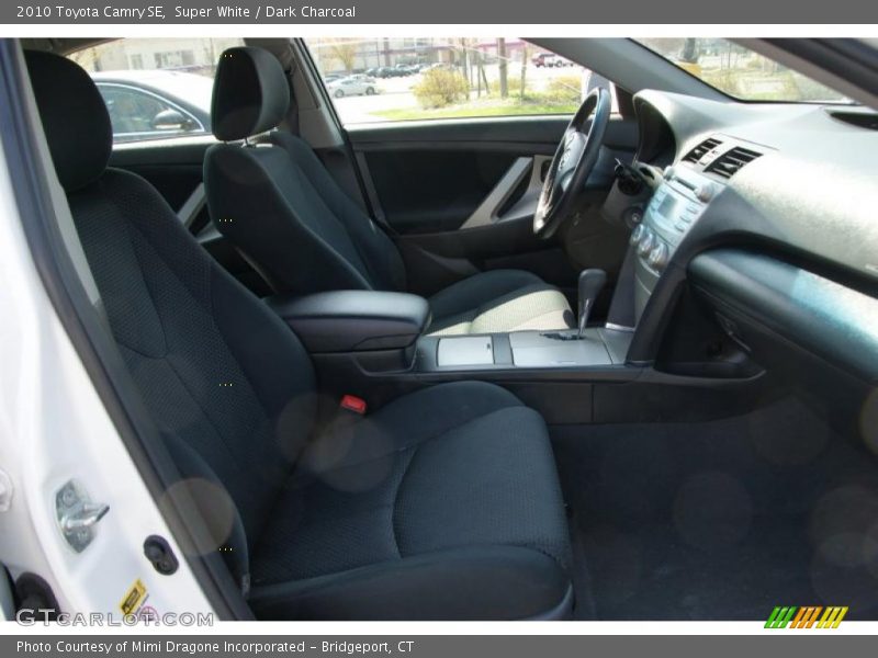 Super White / Dark Charcoal 2010 Toyota Camry SE