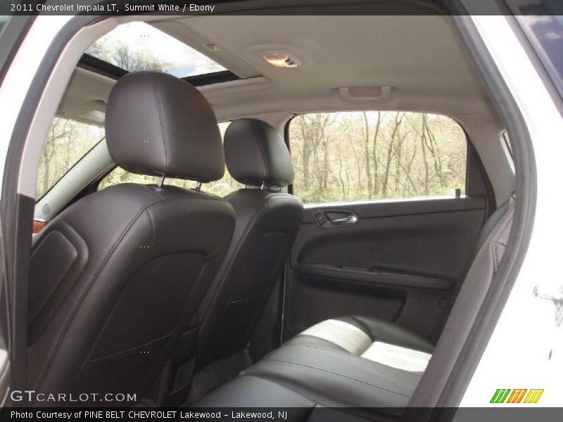 Summit White / Ebony 2011 Chevrolet Impala LT