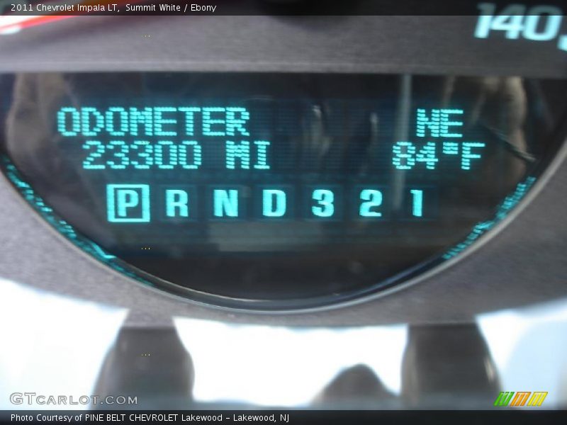 Summit White / Ebony 2011 Chevrolet Impala LT