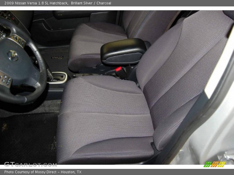 Brillant Silver / Charcoal 2009 Nissan Versa 1.8 SL Hatchback